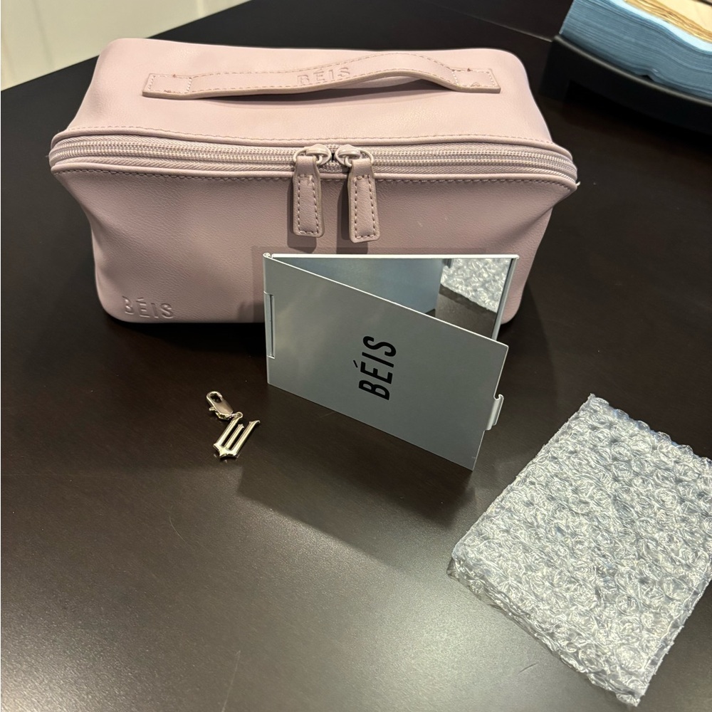 BEIS Wicked Pink Cosmetic Bag - Picture 4 of 8